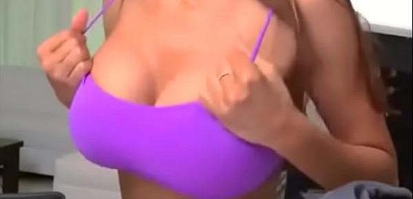  Woman with big breasts gets her nipple very rich 2